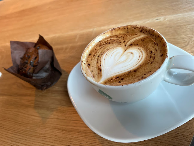 Opinii despre Green Gorilla Café Morges în Morges - Gastronomie und Hotellerie