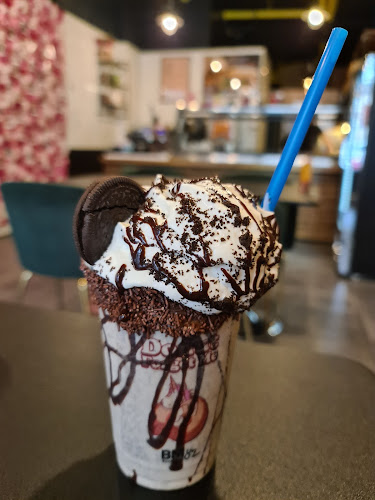 Opinii despre BM82 în Montreux - Gastronomie und Hotellerie