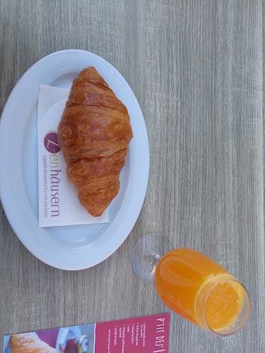 Opinii despre Zenhäusern Sion Place du Midi în Sion - Gastronomie und Hotellerie