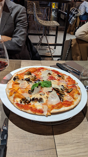 Opinii despre un'Opera italiana - Restaurant & Pizzeria în Lancy - Gastronomie und Hotellerie