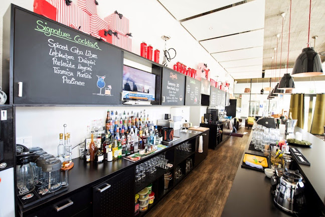 Parkside eat & bar lounge