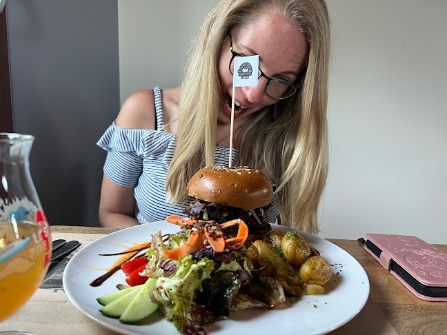 Comentarii opinii despre Station Rock Café