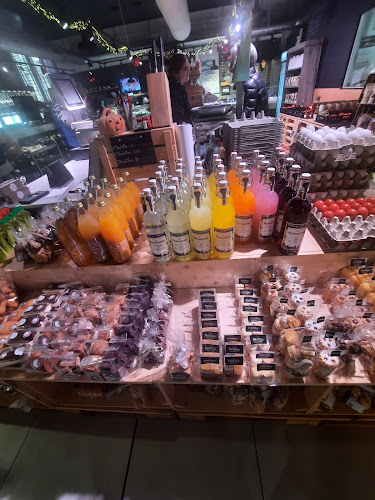 Comentarii opinii despre Hall'titude Market