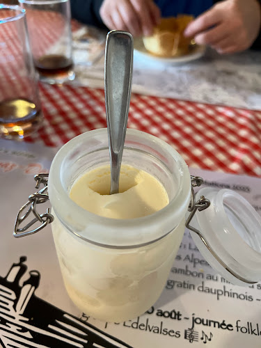 Restaurant la Grandsonnaz-dessus - Gastronomie und Hotellerie