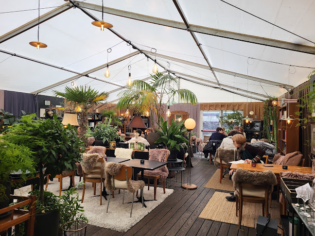 Opinii despre Rooftop - Brasserie & Bar (im Globus) în Bern - Gastronomie und Hotellerie