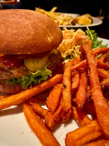 Kula-Bar - Gastronomie und Hotellerie