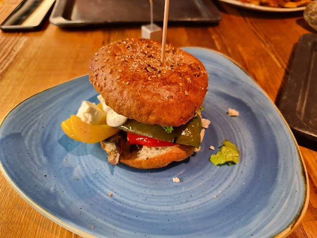 EIGER+ cafe lounge - Grindelwald