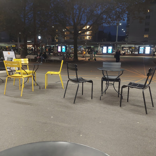 Bahnhof Zürich, Altstetterpl. 12, 8048 Zürich