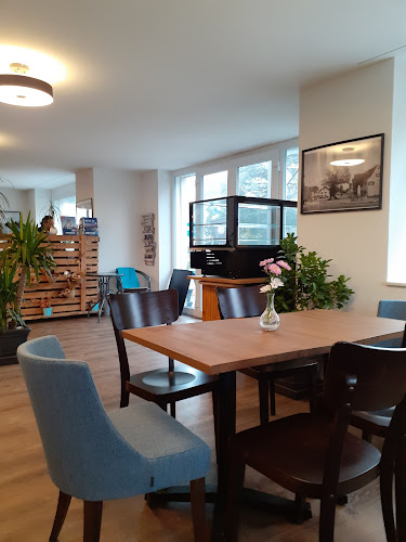 Cafe & Bistro Central - Gastronomie und Hotellerie