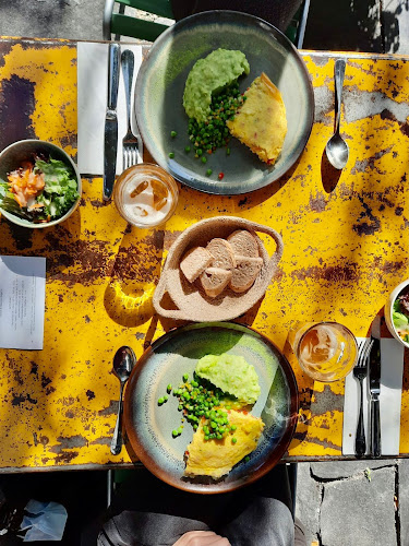 Comentarii opinii despre LAUCH