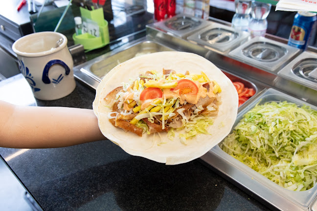 Comentarii opinii despre Snack House The Randa