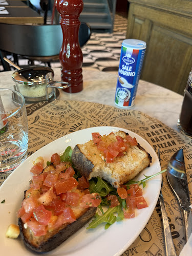 Opinii despre L'Osteria Basel Plaza în Basel - Gastronomie und Hotellerie