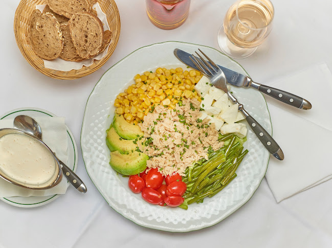 Café Léo - Gastronomie und Hotellerie