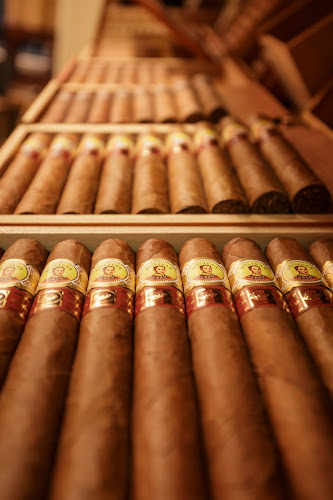 Maduro GmbH / Zigarren, Tabak & Spirituosen in Olten - Gastronomie und Hotellerie