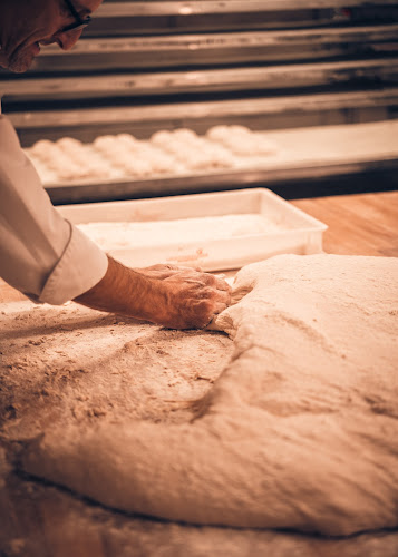Opinii despre Lichtensteiger AG Bäckerei în St. Gallen - Gastronomie und Hotellerie