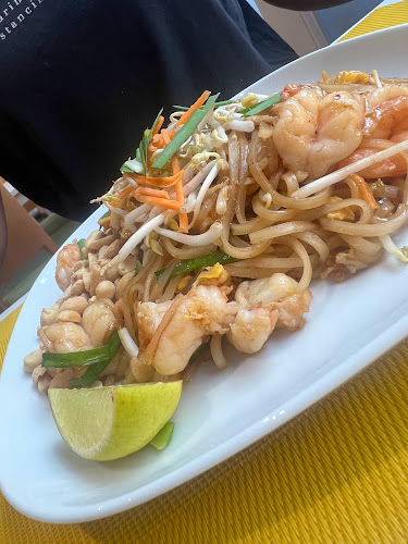 Opinii despre Sabaye Sabaye Thai Food Monthey în Monthey - Gastronomie und Hotellerie