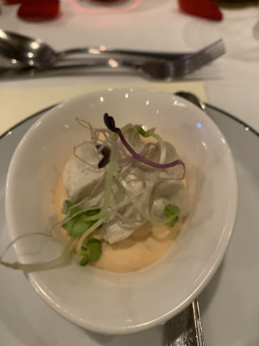 Opinii despre Restaurant Le Chalet du Mont-Pèlerin în Chardonne - Gastronomie und Hotellerie