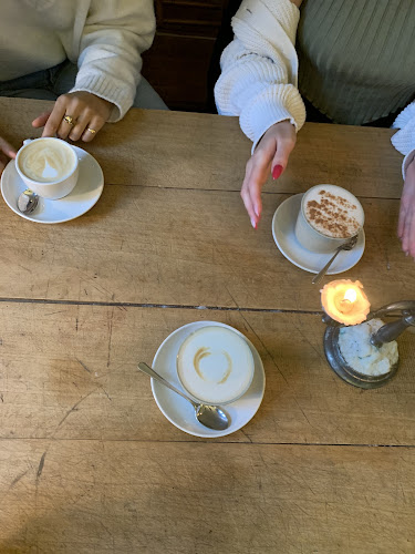 Céleste - Café, Bar, Cave - Gastronomie und Hotellerie