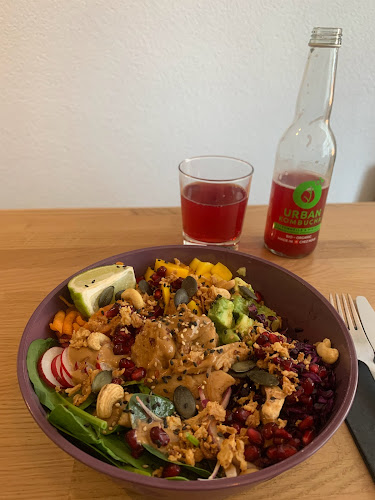 Comentarii opinii despre Poke & Co