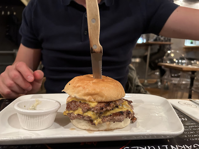 O'Lé burger et tapas - Neuchâtel