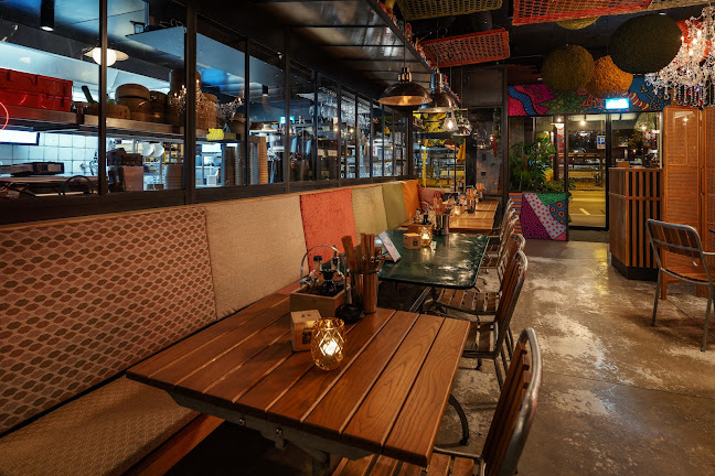 Opinii despre Nooch Asian Kitchen, Uster Bankstrasse în Uster - Gastronomie und Hotellerie