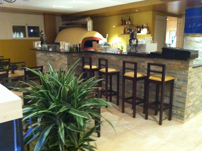 Opinii despre Restaurant Pizzeria Thoracker în Muri bei Bern - Gastronomie und Hotellerie