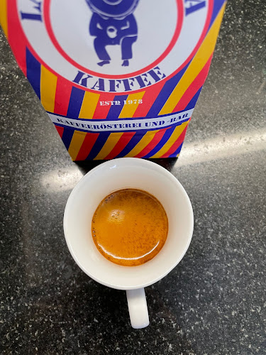 Opinii despre La Columbiana Kaffeerösterei în Basel - Gastronomie und Hotellerie