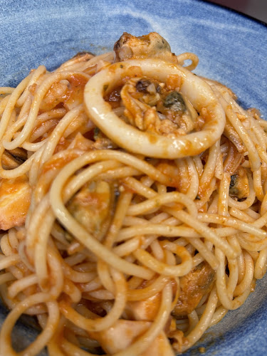 Opinii despre Pizzeria Bianca în Muttenz - Gastronomie und Hotellerie