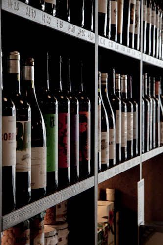 DE•TAPAS - BAR - BODEGA - COMESTIBLES - Gastronomie und Hotellerie