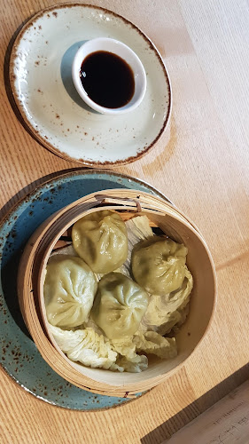 Nooch Asian Kitchen, Basel Barfi - Gastronomie und Hotellerie