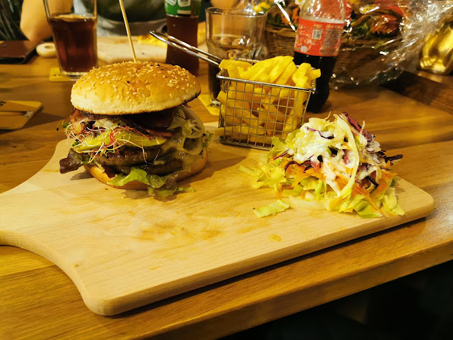 Majmoon - good fast food