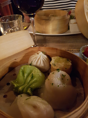 Opinii despre Tao Bar & Asian Restaurant în Lausanne - Gastronomie und Hotellerie