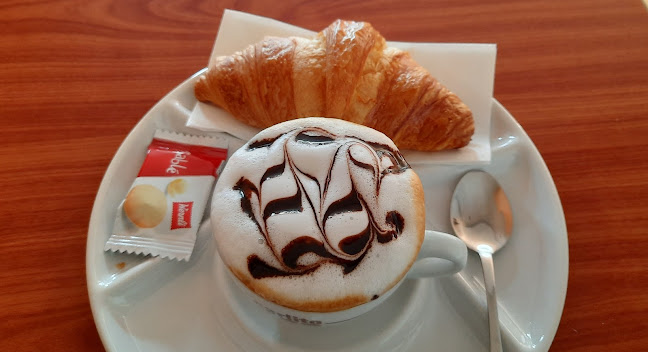 Opinii despre Bar-Gelateria Verbano în Muralto - Gastronomie und Hotellerie