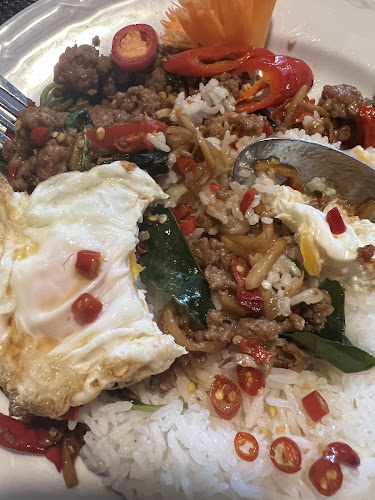 Opinii despre Zentral Thai Restaurant & Takeaway în Zürich - Gastronomie und Hotellerie