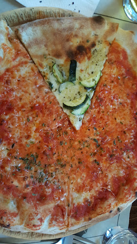 Opinii despre Ristorante Pizzeria Chianalea în Zürich - Gastronomie und Hotellerie