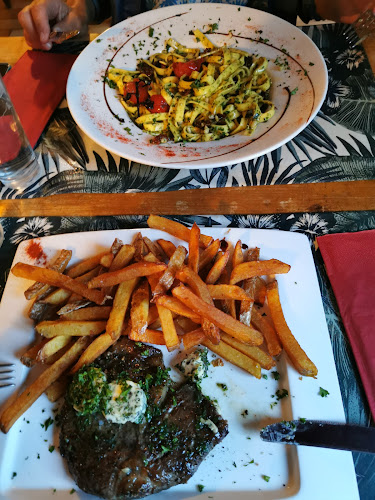 Pl. de l'Eglise 5, 1428 Provence