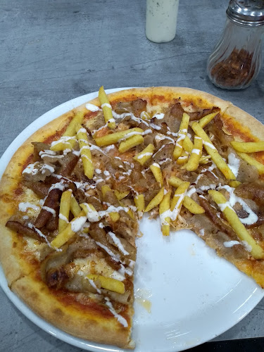 Bahnhof Kebap & Pizza - Gastronomie und Hotellerie