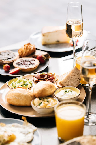 Restaurant, Café & Bar Vierzehn - Riehen