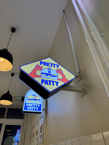 Av. Henri-Dunant 12, 1205 Genève