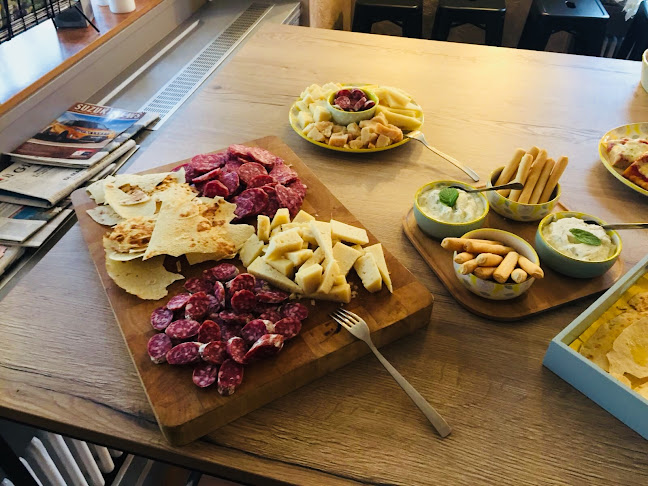 Opinii despre L'Oca Gialla în Stabio - Gastronomie und Hotellerie