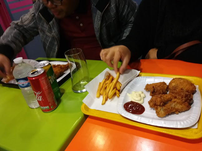 Opinii despre Tasty Chicken Spot în Geneva - Gastronomie und Hotellerie