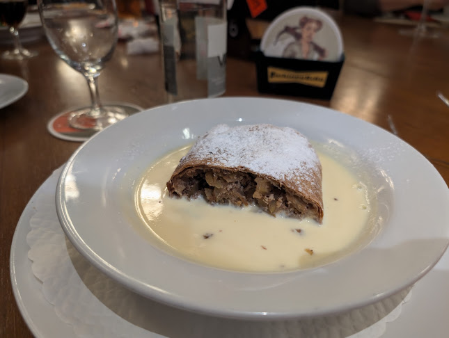 Restaurant Zeughauskeller - Zürich