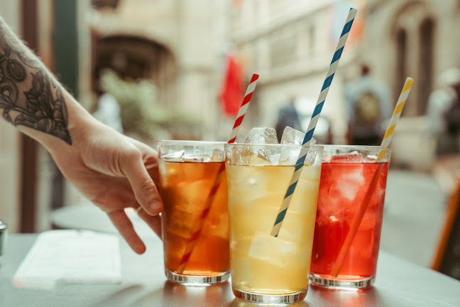 Pages & Sips - Geneva