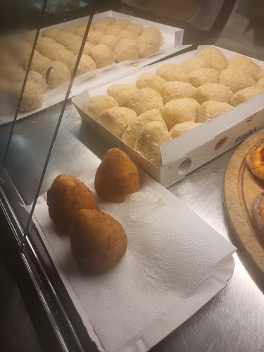 Pizzeria Al Portico - Gastronomie und Hotellerie