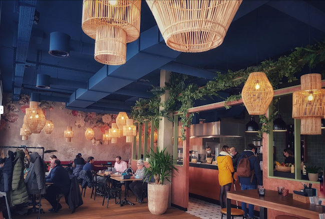 Le Monde - Gastronomie und Hotellerie