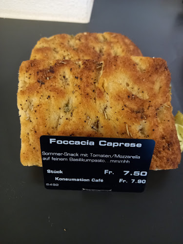 Opinii despre Bangerter Bäckerei Bangimobil Bubendorf în Bubendorf - Gastronomie und Hotellerie