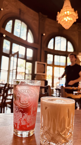 Alpineum Kaffeehaus°Bar - Gastronomie und Hotellerie