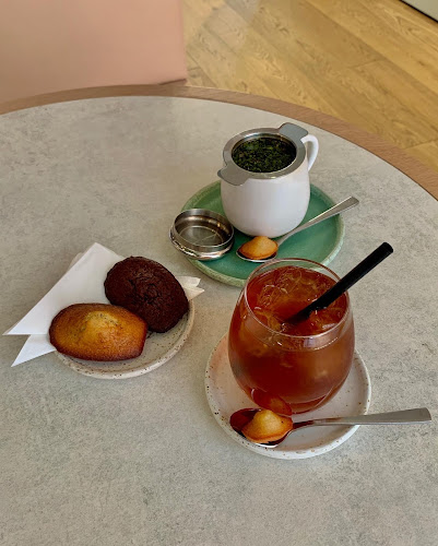 Opinii despre Madeleine - Café, Livres & Co în Lausanne - Gastronomie und Hotellerie