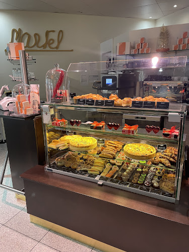 Comentarii opinii despre Martel Thônex