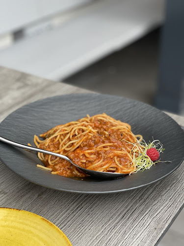 Opinii despre Luna Piccante în Wilderswil - Gastronomie und Hotellerie